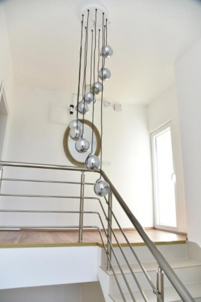 Mia Studios